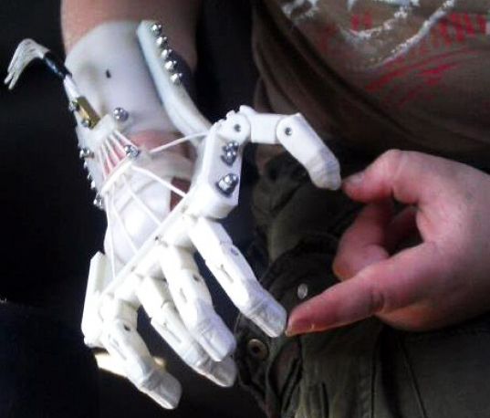 robohand-3d-printed-prosthetic-hand